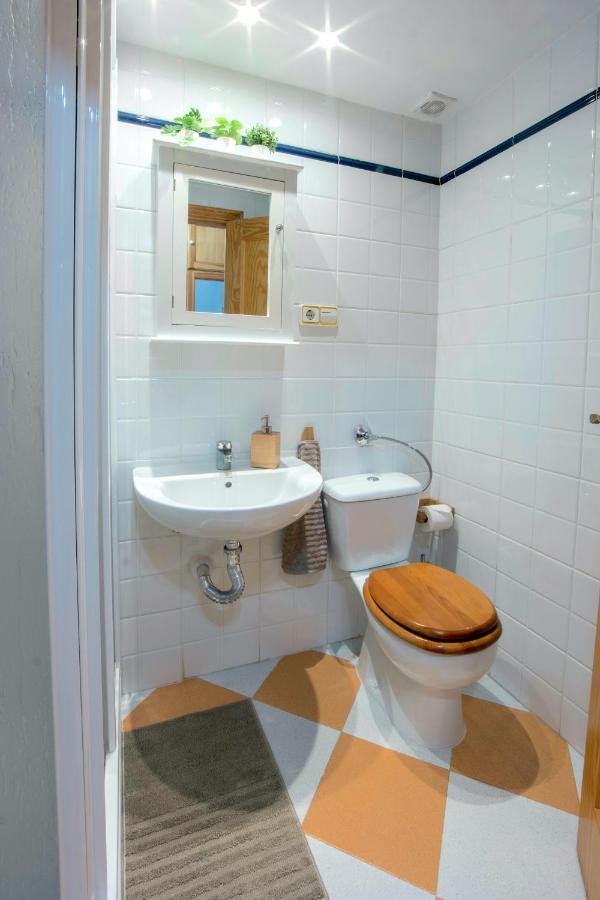 Nice And Cozy Studio At The Beachfront Benalmádena Exterior foto